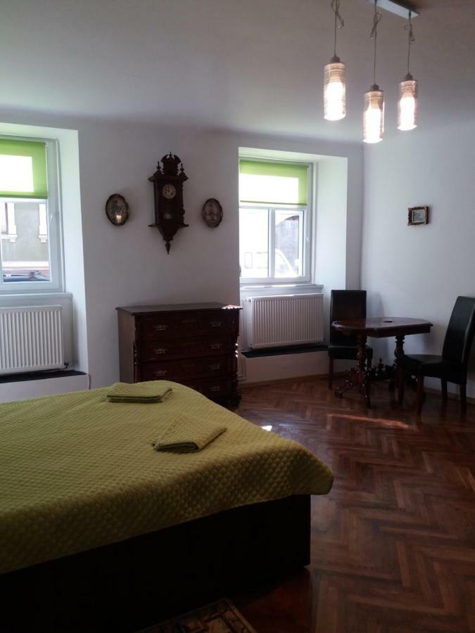 Charming Downtown Studio Braşov Exterior foto